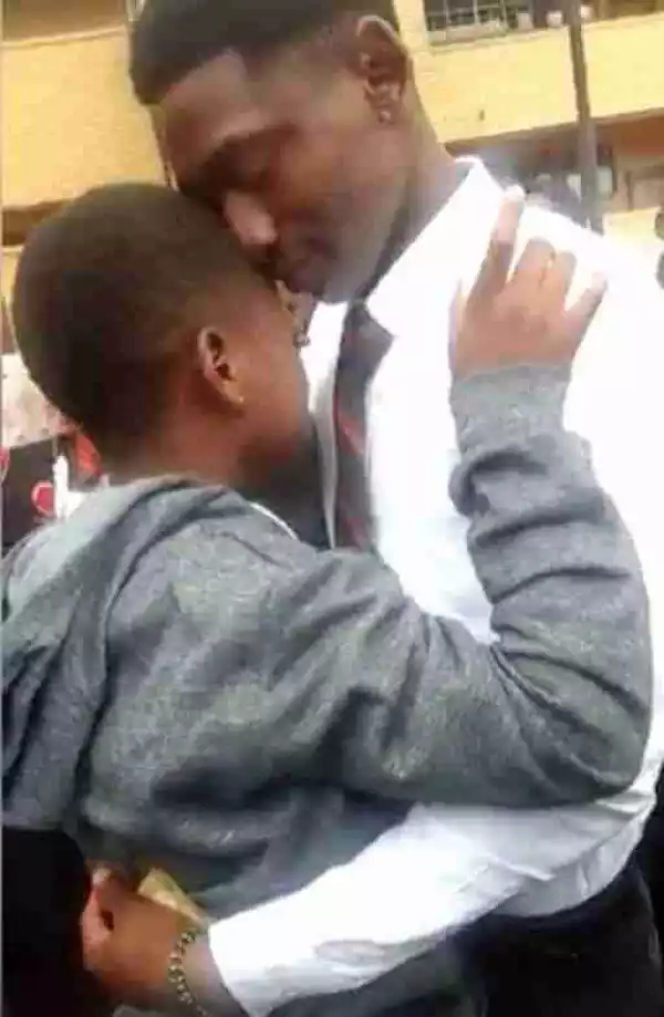 See 18-Year-Old Boy Suspended After Proposing To His Teen Girlfriend In School In SA